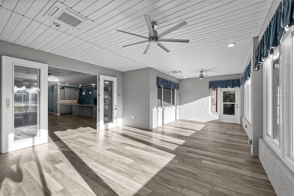 Activo con contrato: $649,900 (3 camas, 3 baños, 3371 Pies cuadrados)