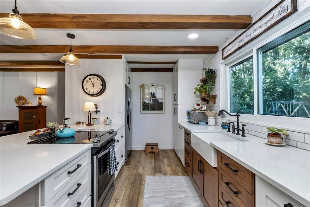 待售: $449,000 (3 贝兹, 2 浴室, 2024 平方英尺)