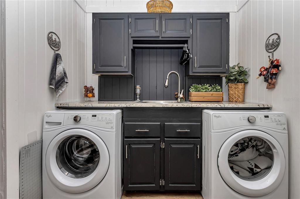 待售: $449,000 (3 贝兹, 2 浴室, 2024 平方英尺)