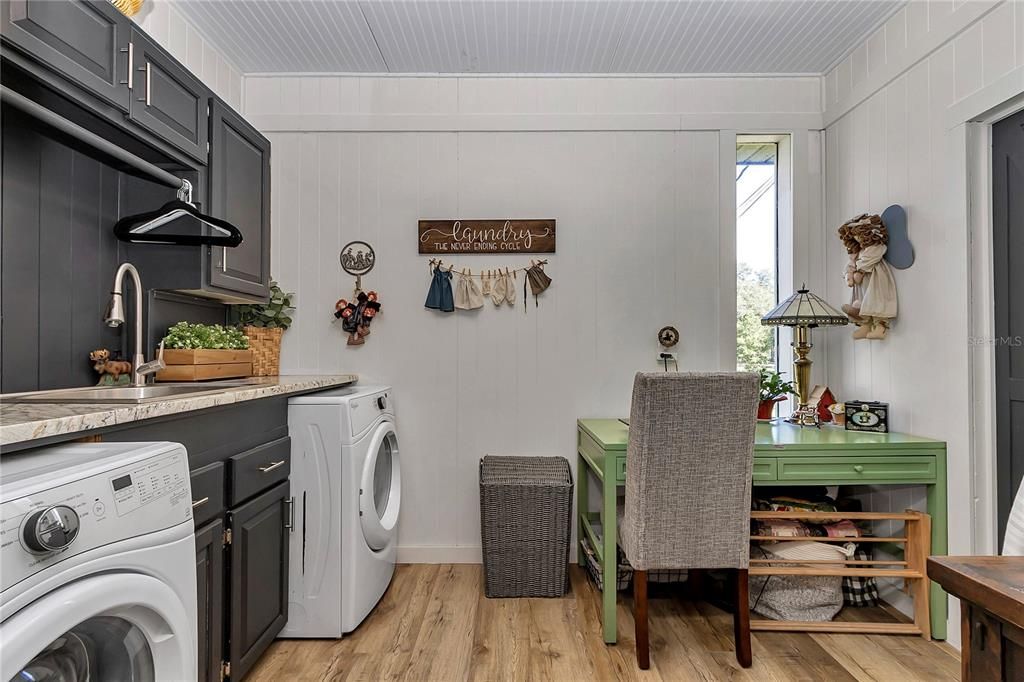 待售: $449,000 (3 贝兹, 2 浴室, 2024 平方英尺)