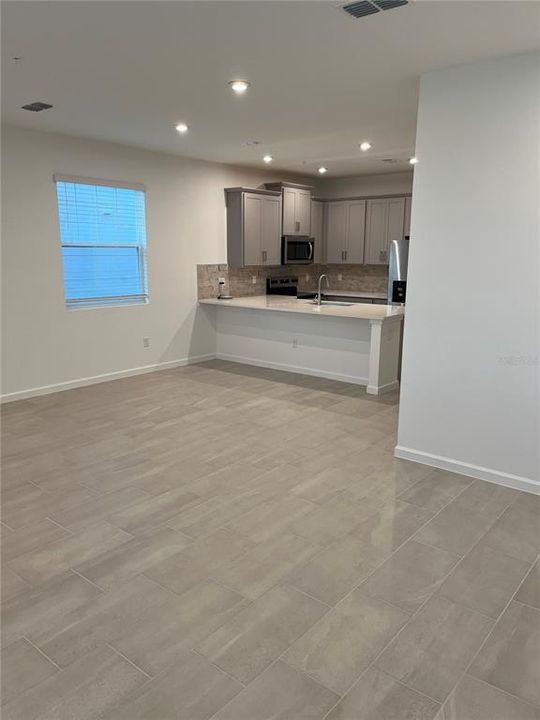 Active With Contract: $439,990 (4 beds, 2 baths, 1678 Square Feet)