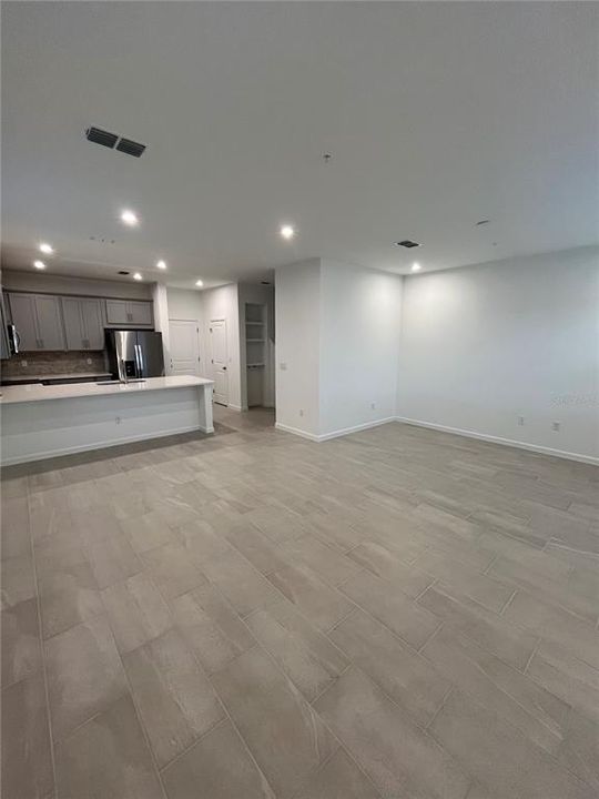 Active With Contract: $439,990 (4 beds, 2 baths, 1678 Square Feet)