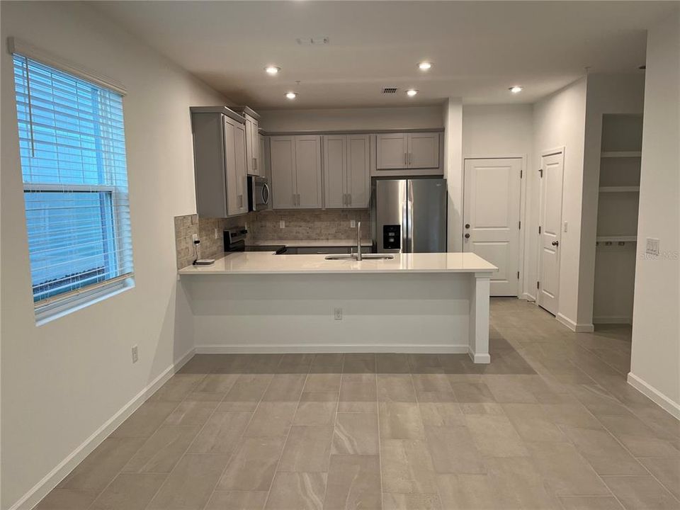 Active With Contract: $439,990 (4 beds, 2 baths, 1678 Square Feet)