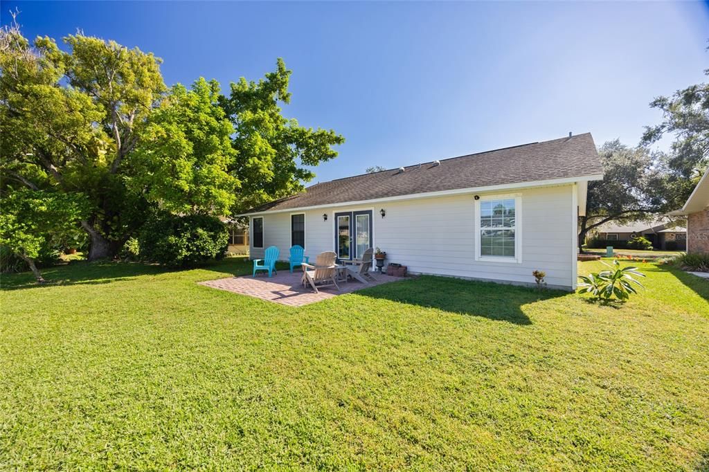 For Sale: $298,000 (2 beds, 2 baths, 1230 Square Feet)