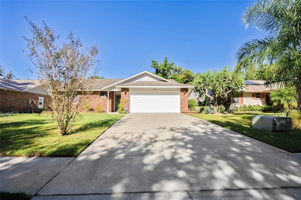 For Sale: $298,000 (2 beds, 2 baths, 1230 Square Feet)