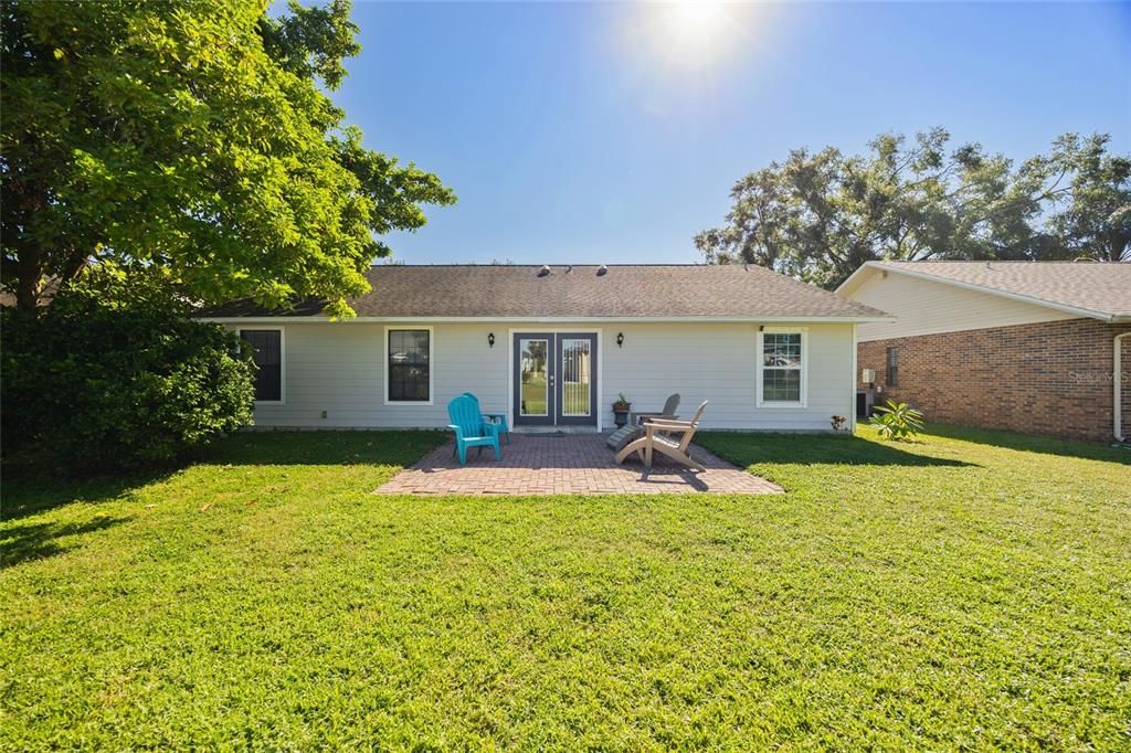 For Sale: $298,000 (2 beds, 2 baths, 1230 Square Feet)