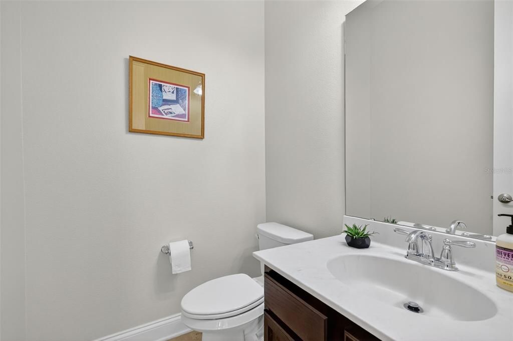 Под контрактом: $1,400,000 (5 спален, 3 ванн, 3586 Квадратных фут)