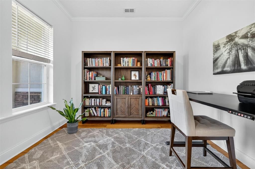 Под контрактом: $1,400,000 (5 спален, 3 ванн, 3586 Квадратных фут)