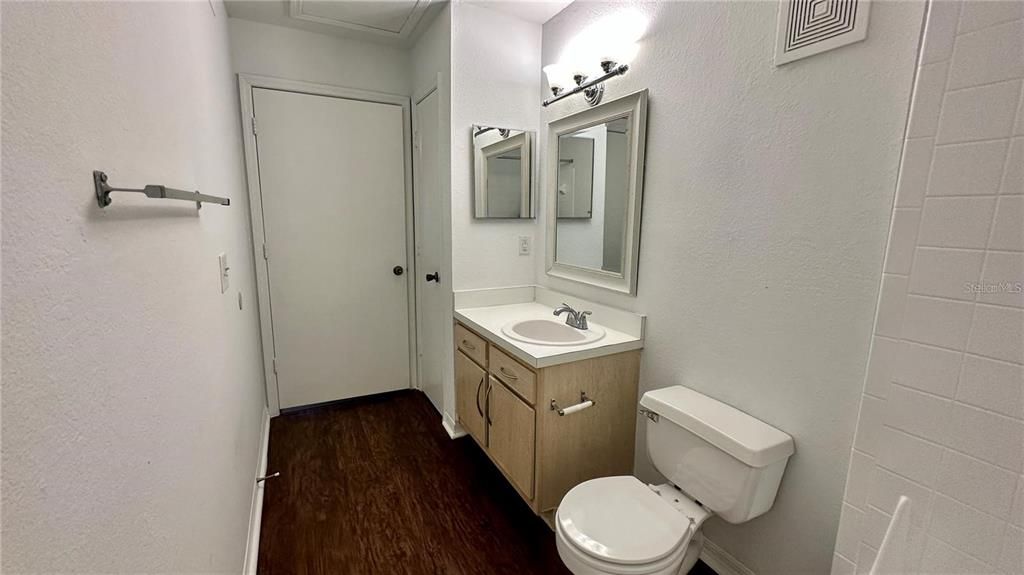 For Rent: $1,350 (1 beds, 1 baths, 665 Square Feet)