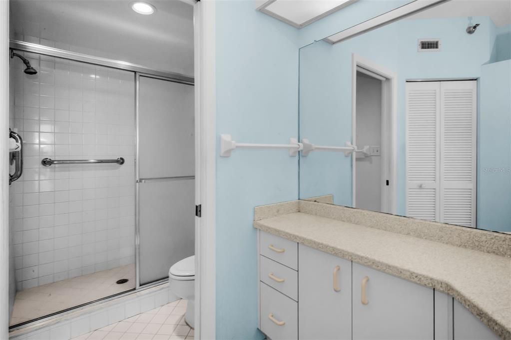 For Sale: $449,500 (2 beds, 2 baths, 1200 Square Feet)