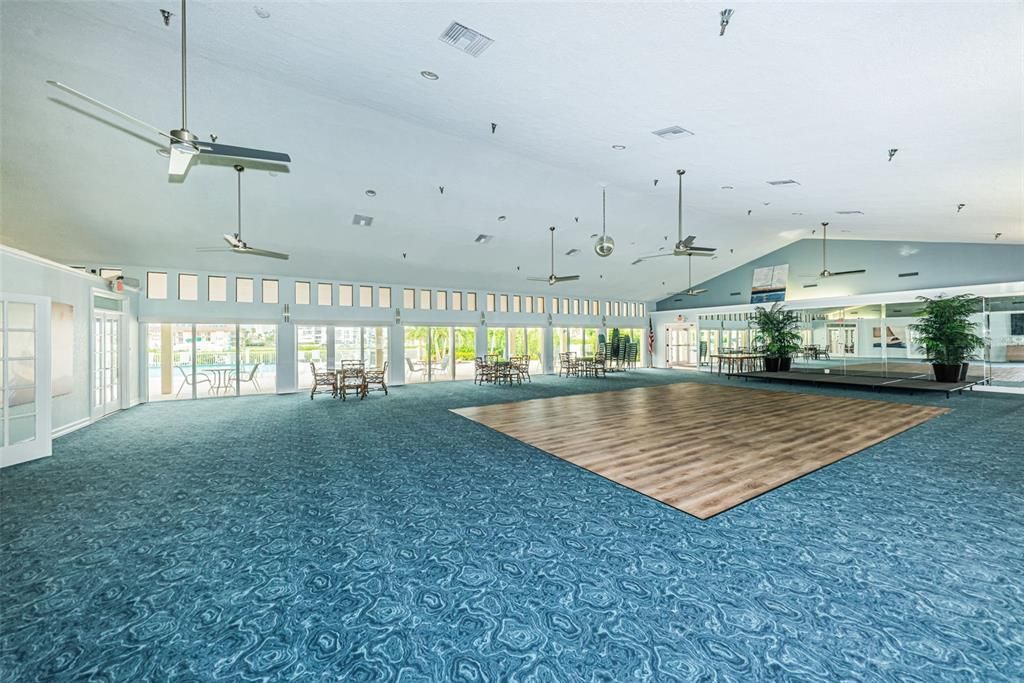 For Sale: $449,500 (2 beds, 2 baths, 1200 Square Feet)