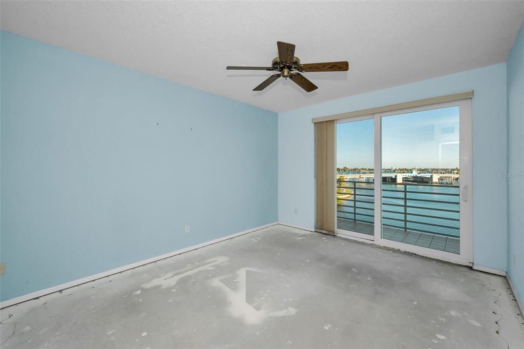 For Sale: $449,500 (2 beds, 2 baths, 1200 Square Feet)