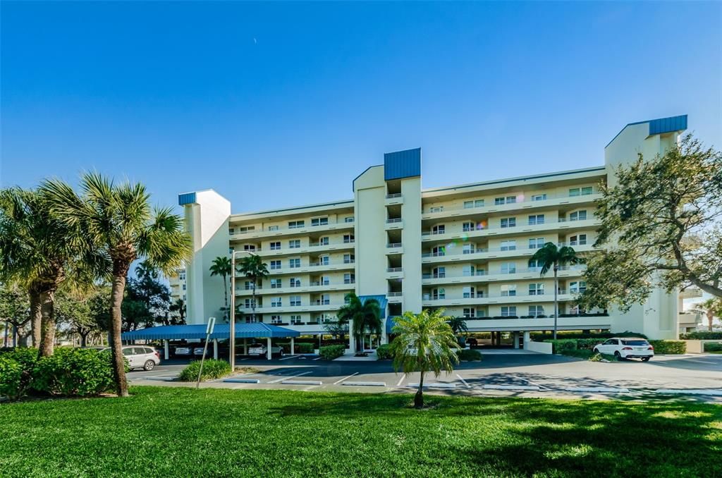 For Sale: $449,500 (2 beds, 2 baths, 1200 Square Feet)