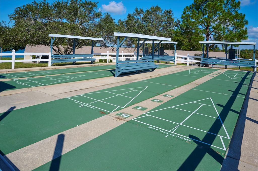 For Sale: $158,900 (2 beds, 2 baths, 1073 Square Feet)