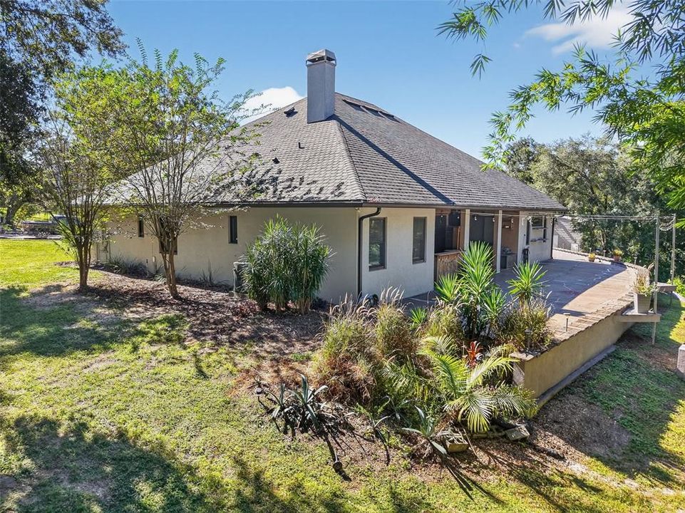 合同活跃: $737,000 (5 贝兹, 4 浴室, 3193 平方英尺)