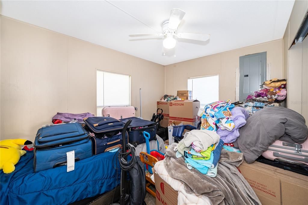 На продажу: $205,000 (3 спален, 2 ванн, 1152 Квадратных фут)