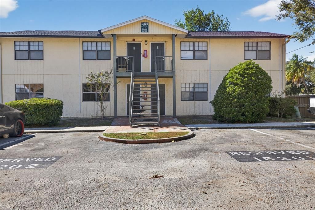 Recently Rented: $1,400 (2 beds, 1 baths, 899 Square Feet)