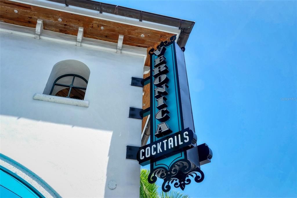 For Sale: $775,000 (3 beds, 2 baths, 1570 Square Feet)