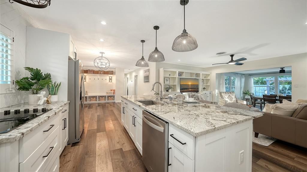 For Sale: $775,000 (3 beds, 2 baths, 1570 Square Feet)