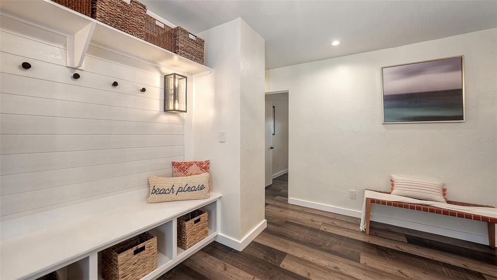 For Sale: $775,000 (3 beds, 2 baths, 1570 Square Feet)