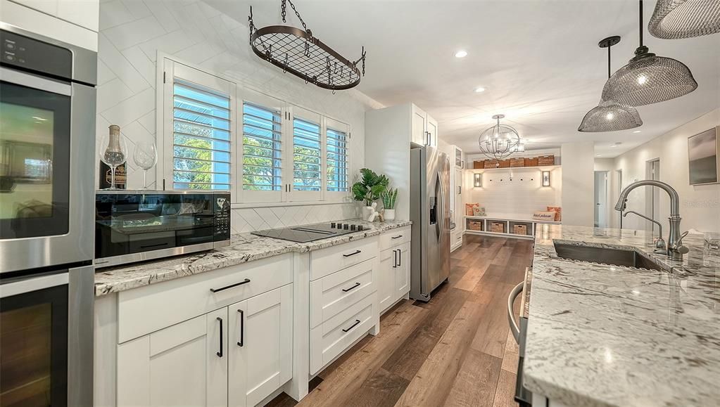 For Sale: $775,000 (3 beds, 2 baths, 1570 Square Feet)