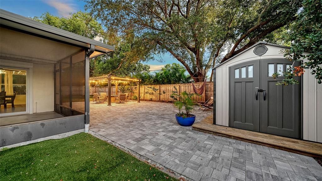 For Sale: $775,000 (3 beds, 2 baths, 1570 Square Feet)