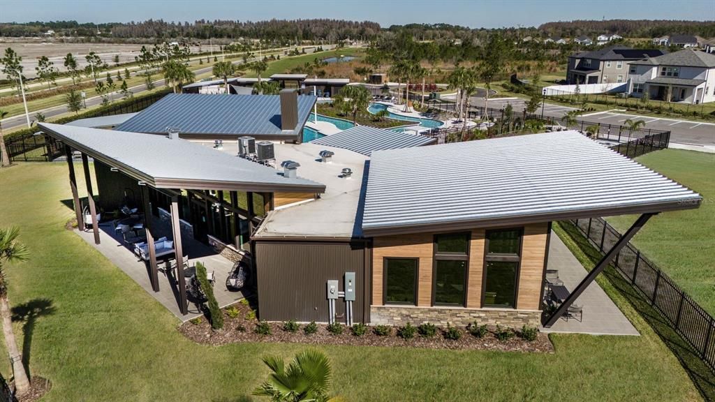 Active With Contract: $506,726 (5 beds, 4 baths, 2323 Square Feet)