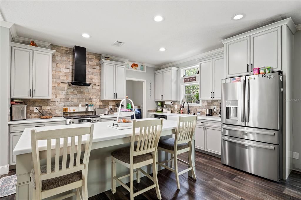 На продажу: $440,000 (5 спален, 3 ванн, 2136 Квадратных фут)