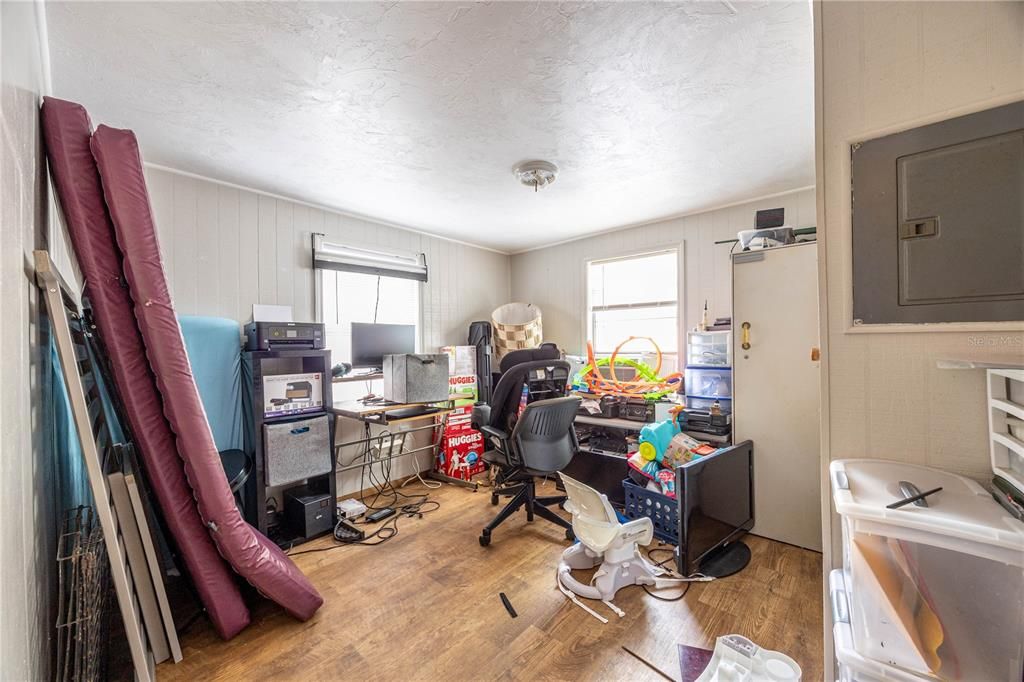 На продажу: $440,000 (5 спален, 3 ванн, 2136 Квадратных фут)