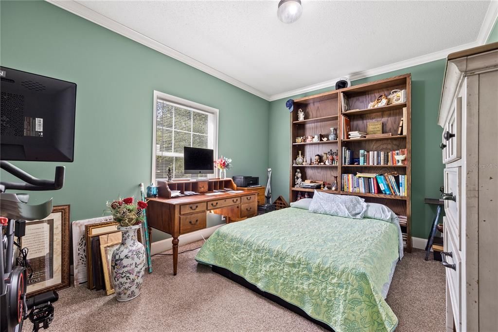 На продажу: $440,000 (5 спален, 3 ванн, 2136 Квадратных фут)