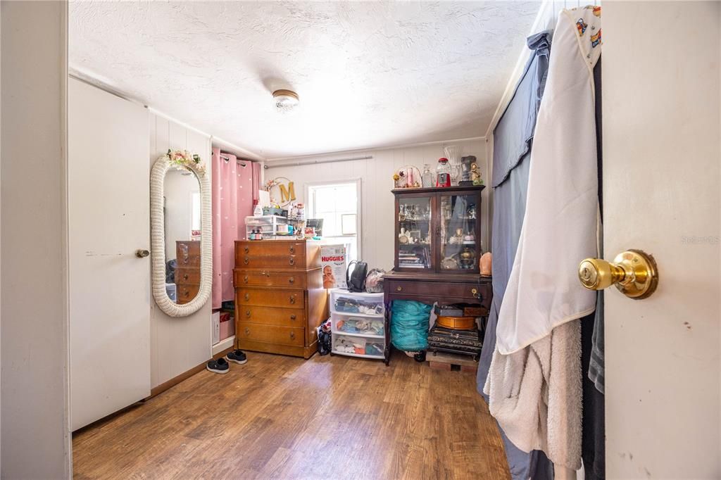 На продажу: $440,000 (5 спален, 3 ванн, 2136 Квадратных фут)