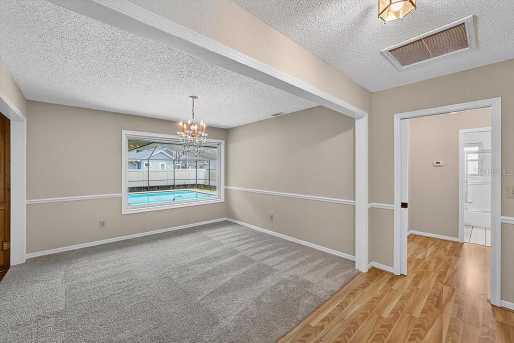 待售: $467,500 (4 贝兹, 3 浴室, 2555 平方英尺)