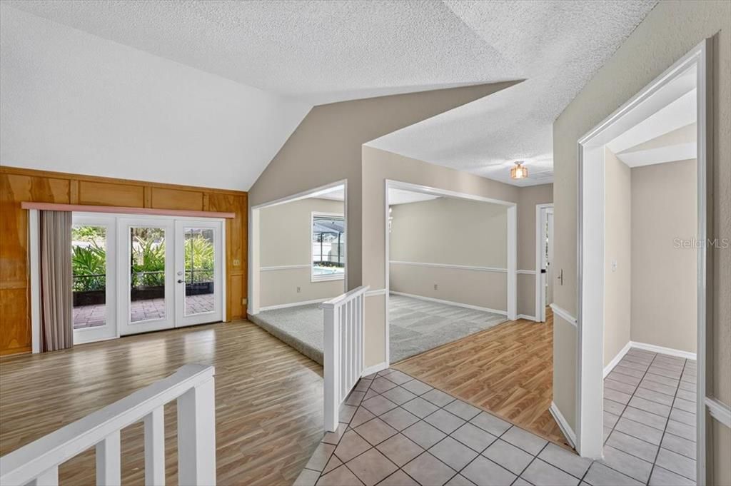 待售: $467,500 (4 贝兹, 3 浴室, 2555 平方英尺)