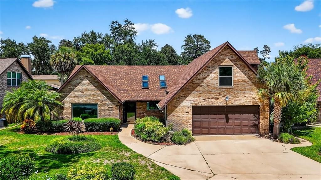 待售: $467,500 (4 贝兹, 3 浴室, 2555 平方英尺)