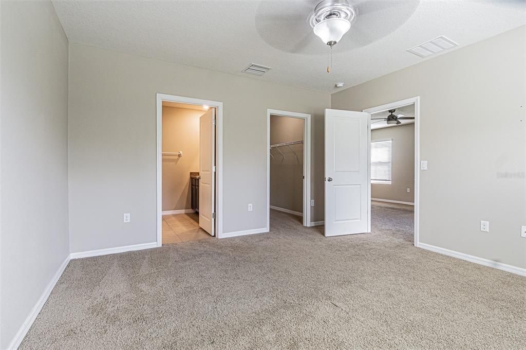 For Sale: $379,000 (3 beds, 2 baths, 1516 Square Feet)