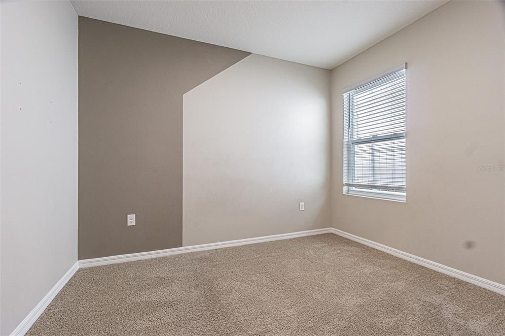 For Sale: $379,000 (3 beds, 2 baths, 1516 Square Feet)