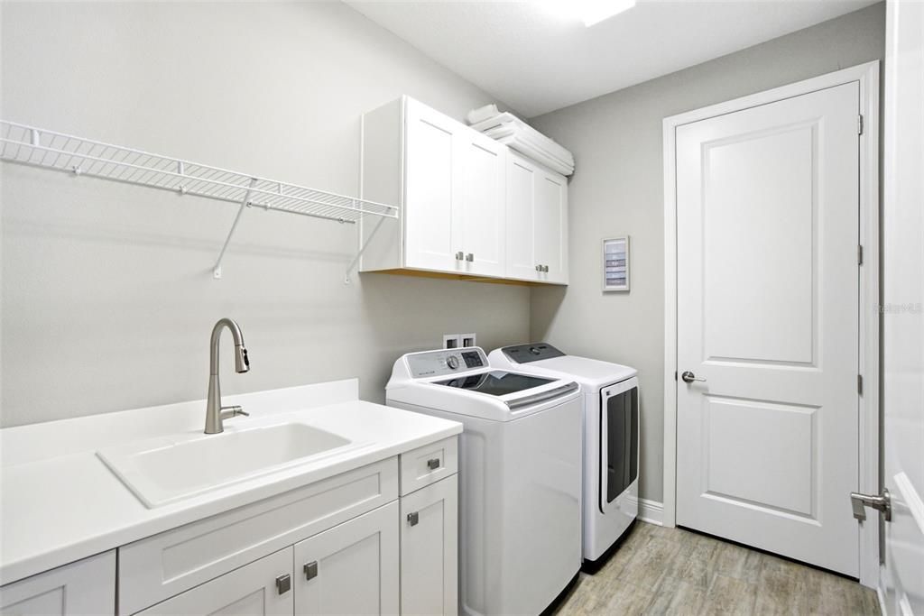 For Sale: $624,000 (3 beds, 2 baths, 2066 Square Feet)