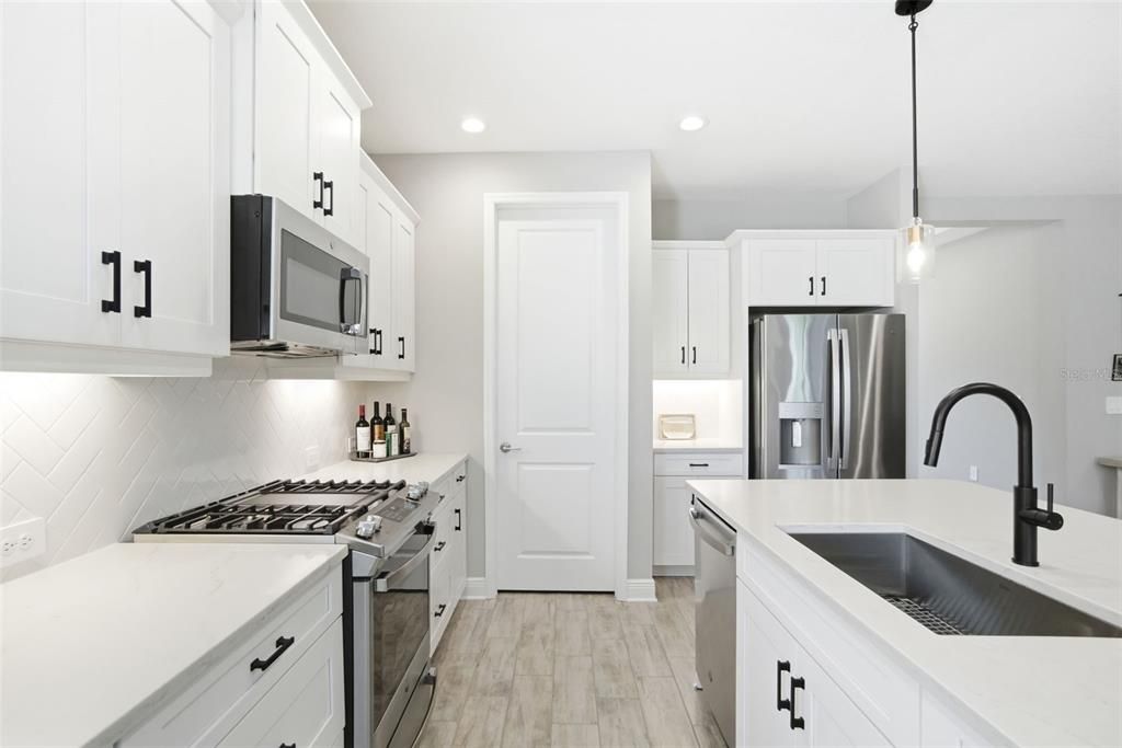 For Sale: $624,000 (3 beds, 2 baths, 2066 Square Feet)