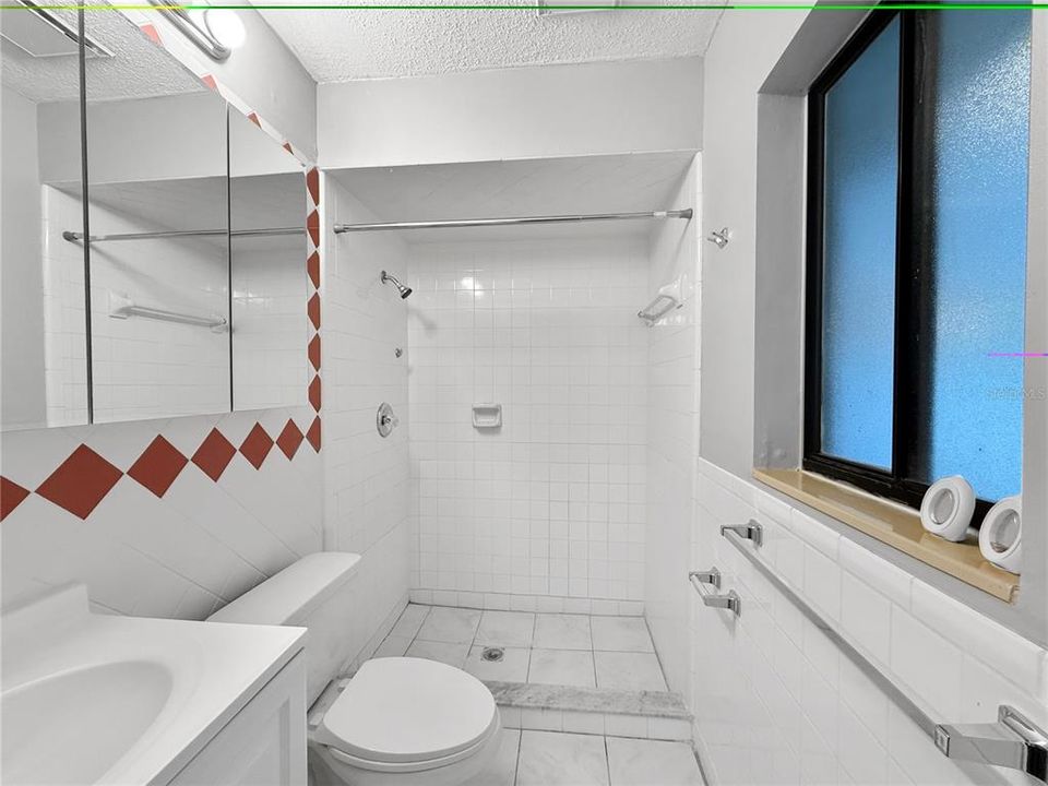 For Rent: $1,825 (3 beds, 2 baths, 1740 Square Feet)