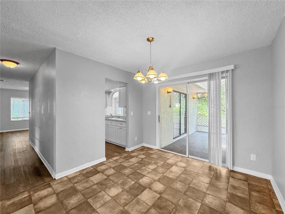 For Rent: $1,825 (3 beds, 2 baths, 1740 Square Feet)