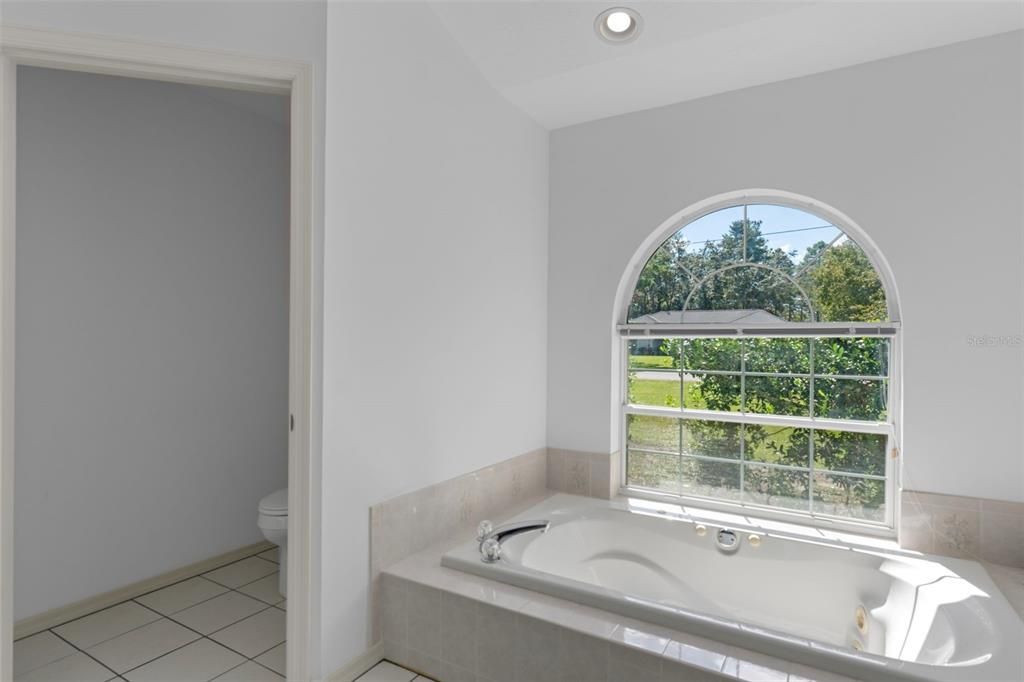 待售: $499,999 (3 贝兹, 2 浴室, 2981 平方英尺)