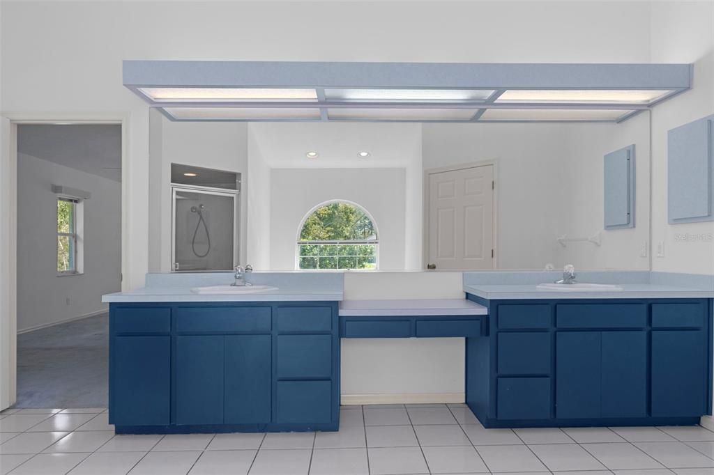 待售: $499,999 (3 贝兹, 2 浴室, 2981 平方英尺)