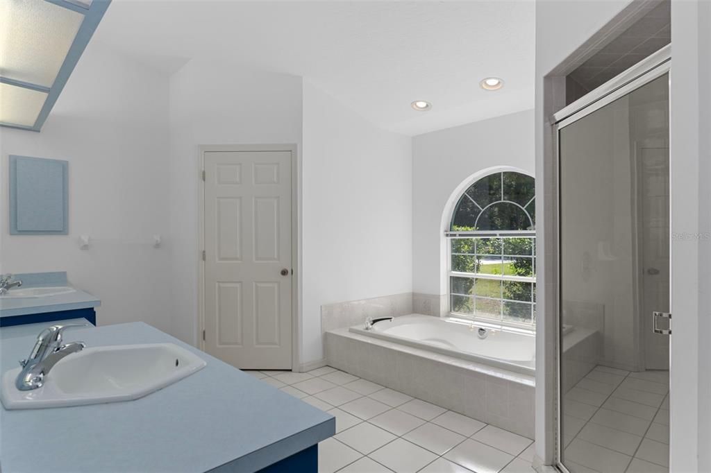 待售: $499,999 (3 贝兹, 2 浴室, 2981 平方英尺)