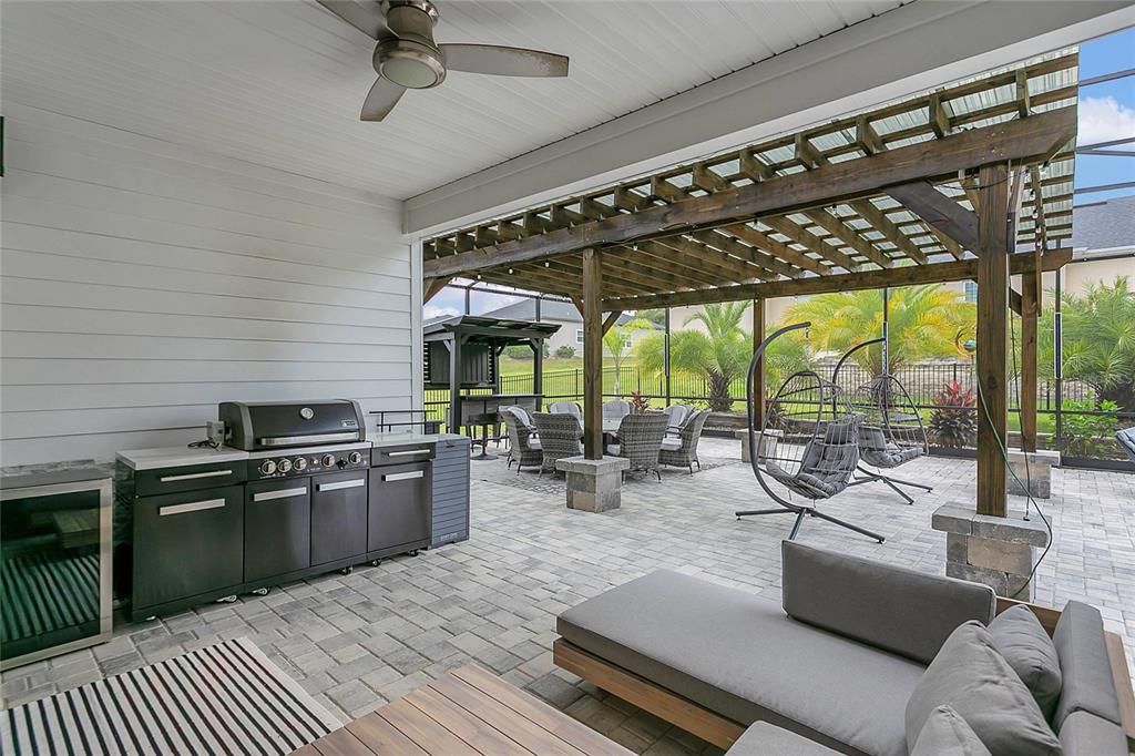 待售: $615,000 (4 贝兹, 3 浴室, 2292 平方英尺)