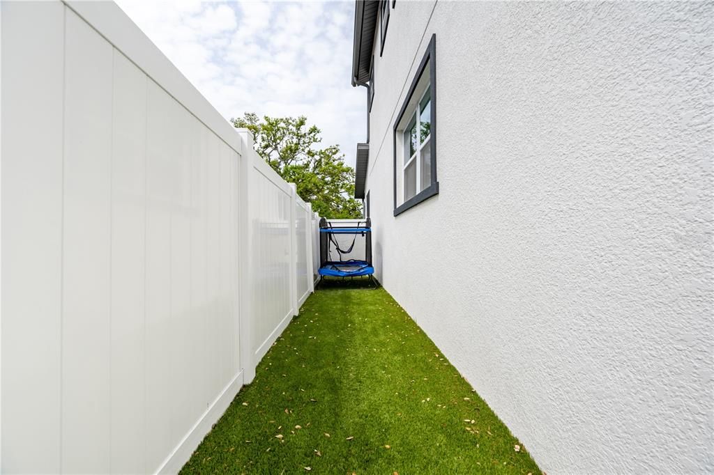 For Rent: $3,495 (4 beds, 3 baths, 1808 Square Feet)