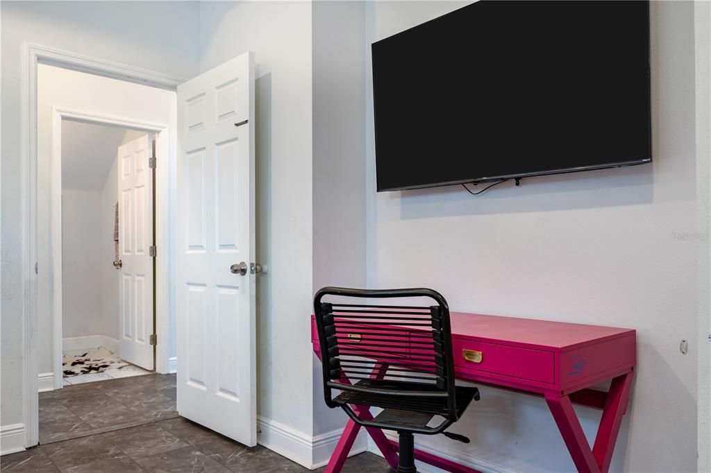 For Rent: $3,495 (4 beds, 3 baths, 1808 Square Feet)