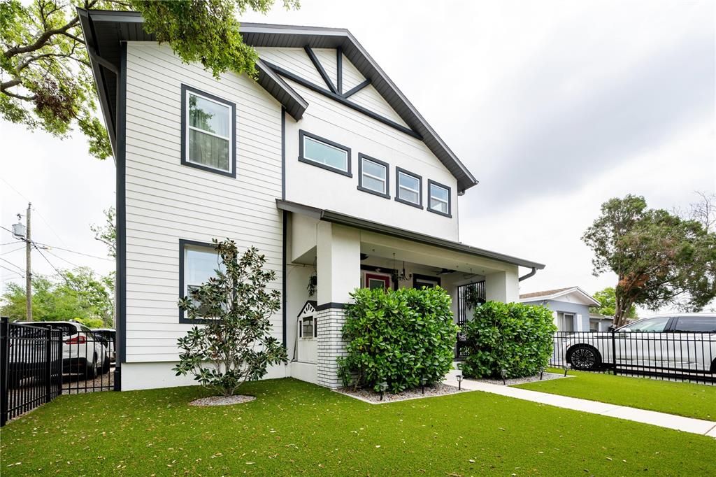 For Rent: $3,495 (4 beds, 3 baths, 1808 Square Feet)