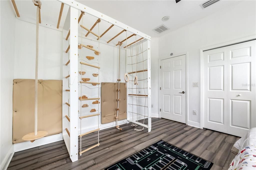 For Rent: $3,495 (4 beds, 3 baths, 1808 Square Feet)