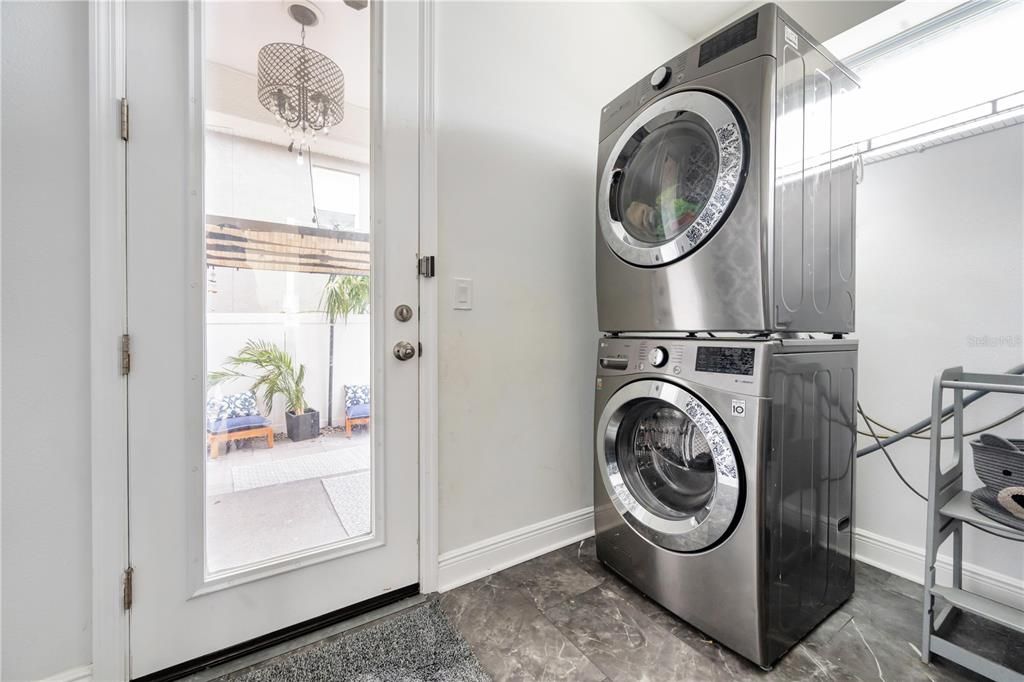 For Rent: $3,495 (4 beds, 3 baths, 1808 Square Feet)