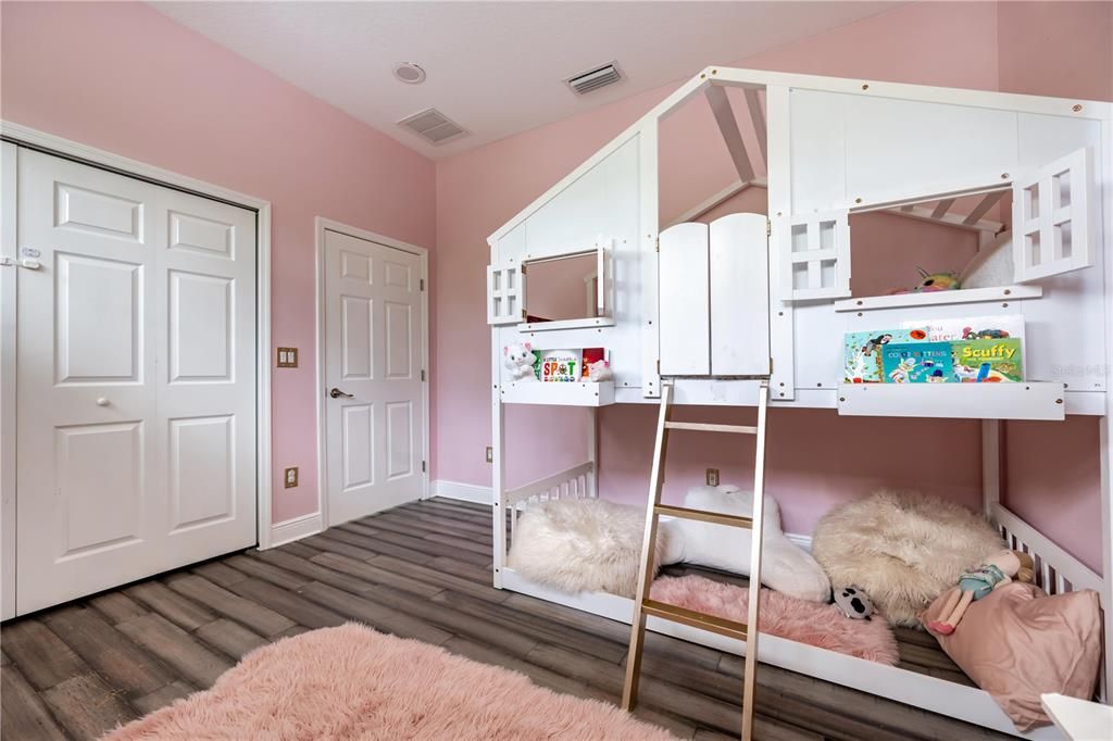 For Rent: $3,495 (4 beds, 3 baths, 1808 Square Feet)